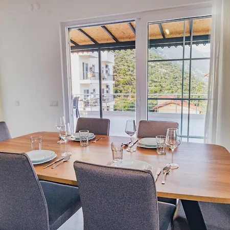 Papatya Apartment Kaş